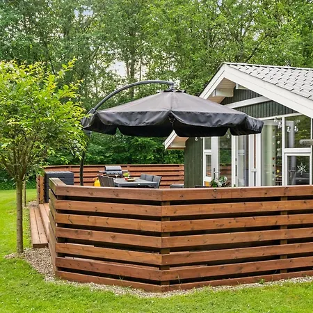 Holiday home Zaharinka