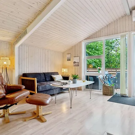 Zaharinka - 30km From The Sea By Interhome Hébergement de vacances Toftlund